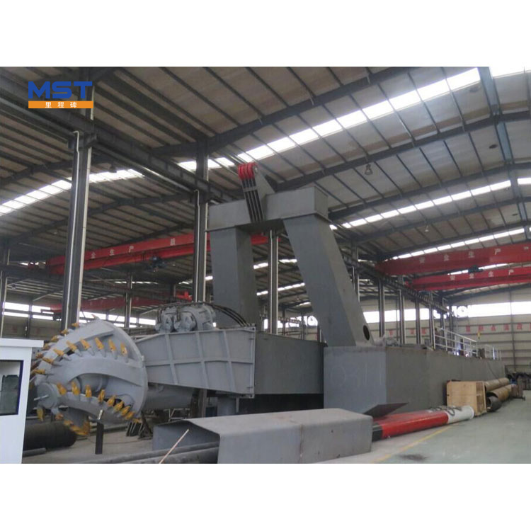 How a miniature Dredger works