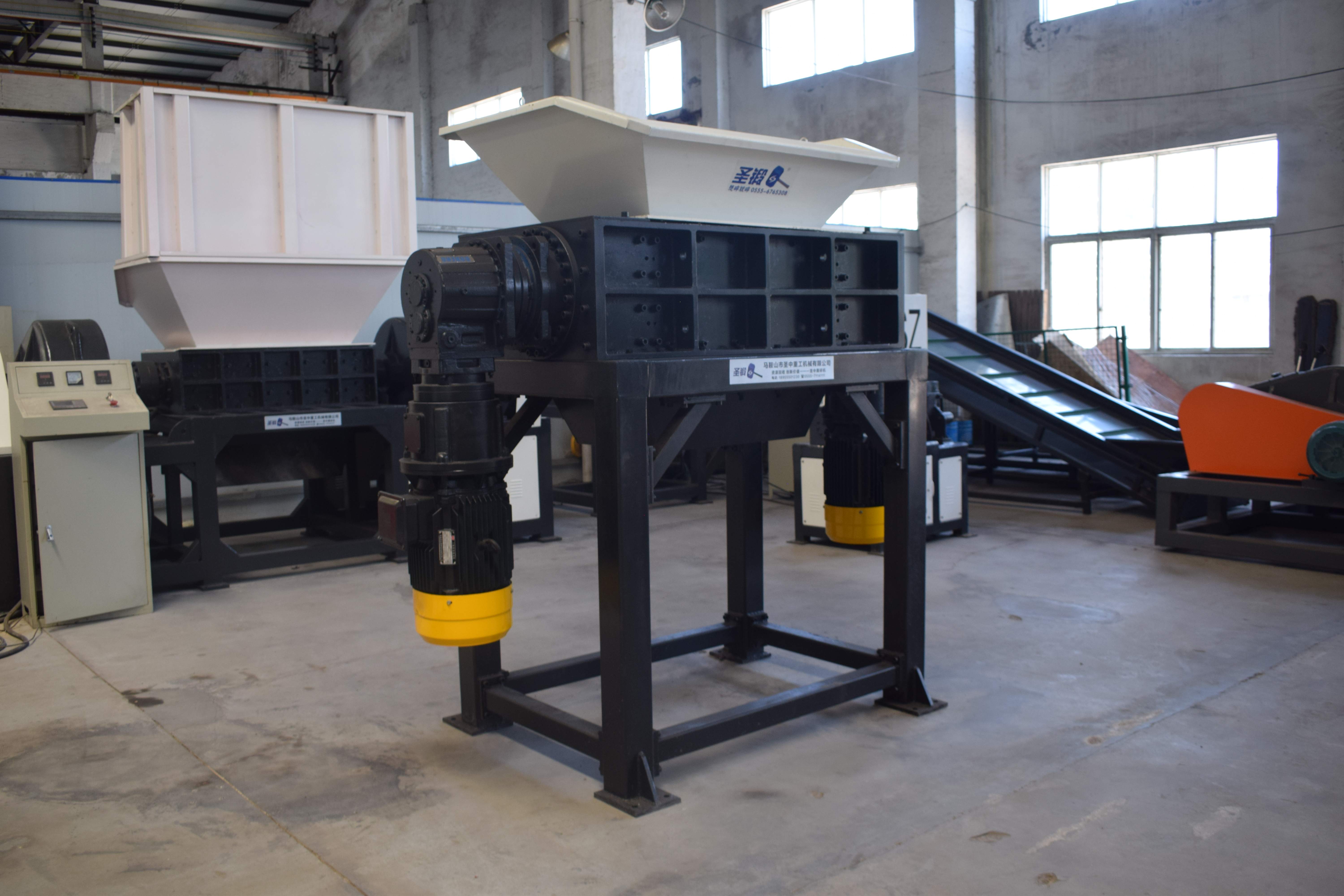 Powerful Plastic Shredder Manufacturer Delivers Reliable Heavy-Duty Solutions